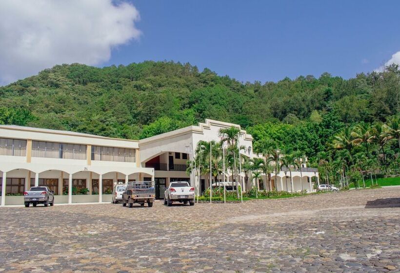 هتل El Gran Chorti