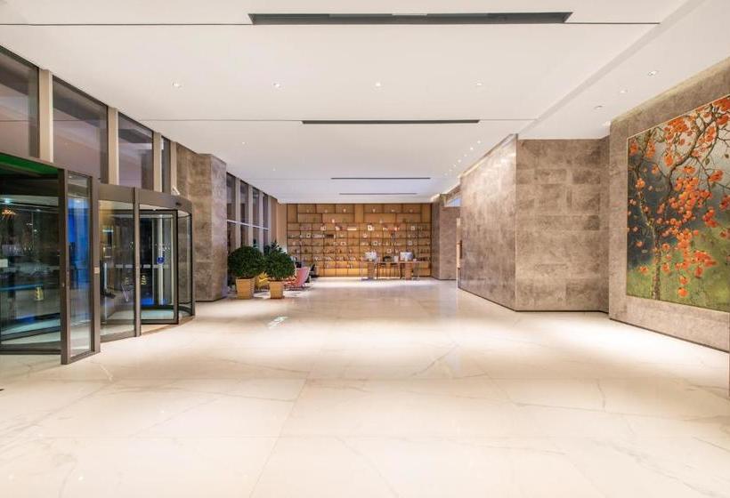 Отель Holiday Inn Express Dalian Development Zone, An Ihg