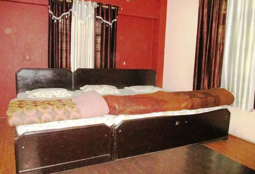 هتل Spot On 45932  Shiv Palace Spot