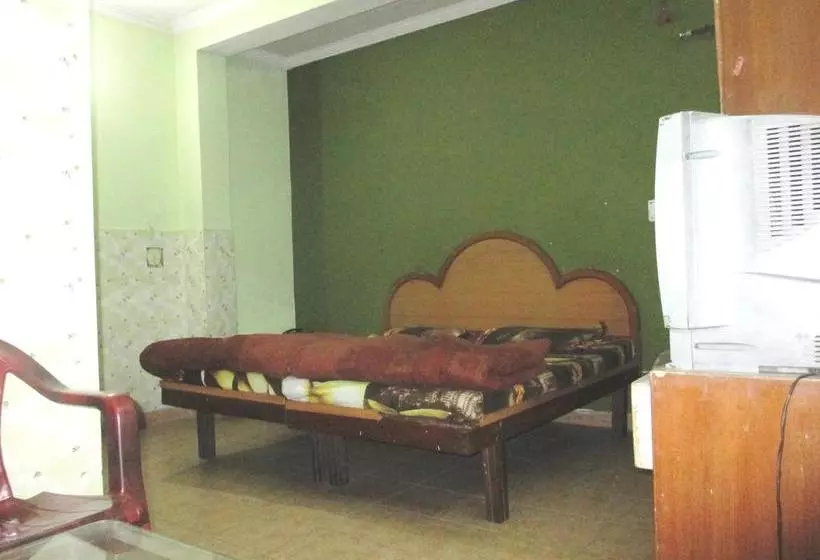هتل Spot On 45932  Shiv Palace Spot