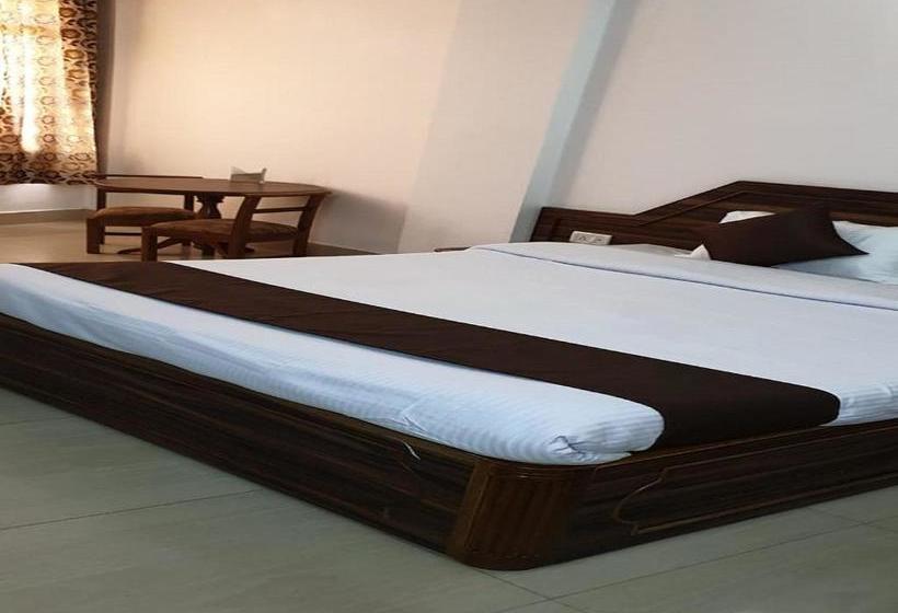 בית מלון כפרי The Zara Residency