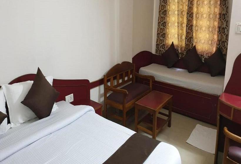 בית מלון כפרי The Zara Residency