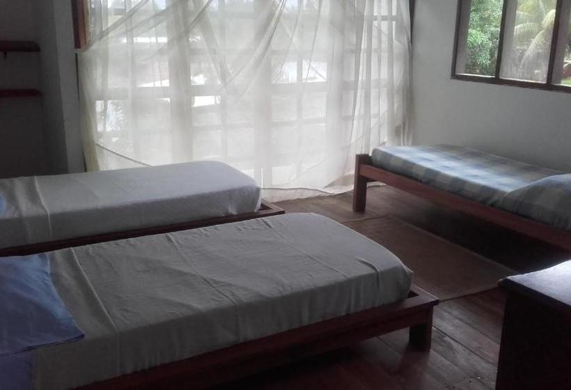 تختخواب و صبحانه Casa De Campo