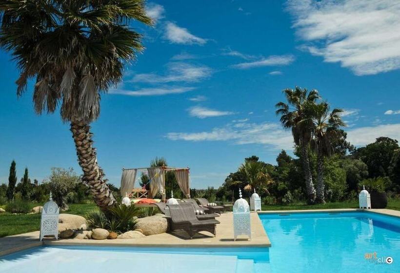 민박 Escapades Lointaines