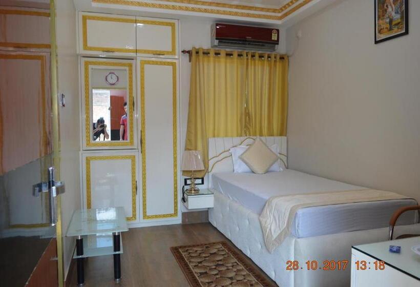 בית מלון כפרי Biswanath