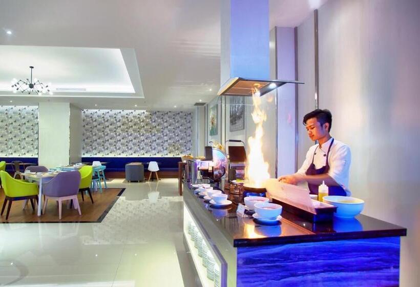 בית מלון כפרי Golden Tulip Essential Makassar