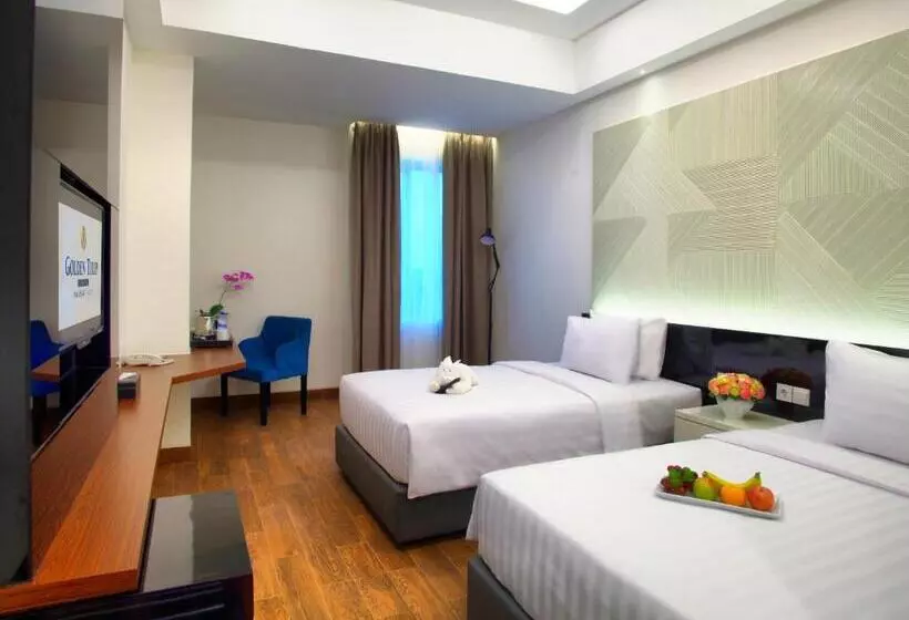 ホテル Golden Tulip Essential Makassar