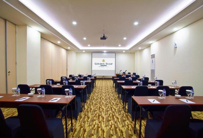 בית מלון כפרי Golden Tulip Essential Makassar