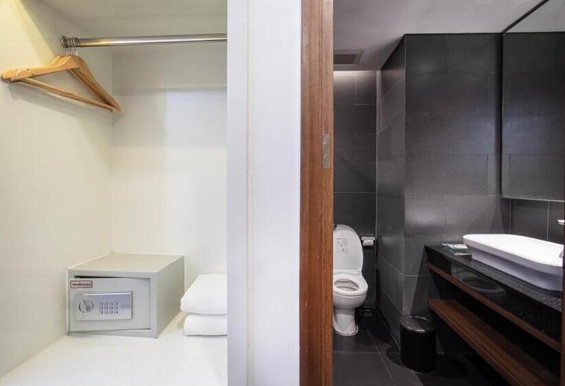 בית מלון כפרי Golden Tulip Essential Makassar