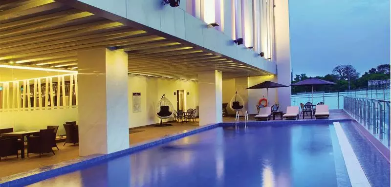 ホテル Golden Tulip Essential Makassar