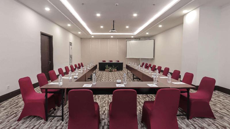 בית מלון כפרי Golden Tulip Essential Makassar