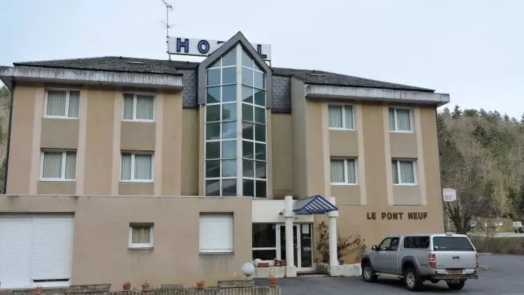 Hotelli Hôtel Du Pont Neuf