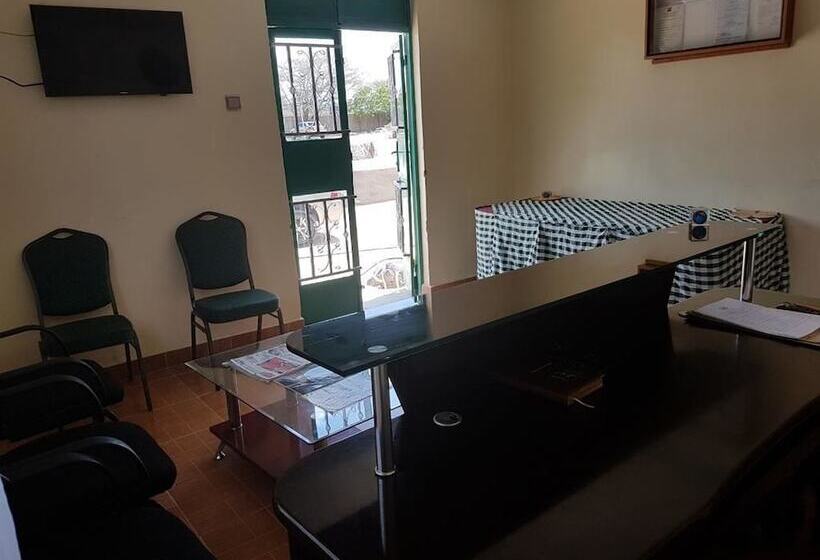 هتل Sanfields Lodwar Camp