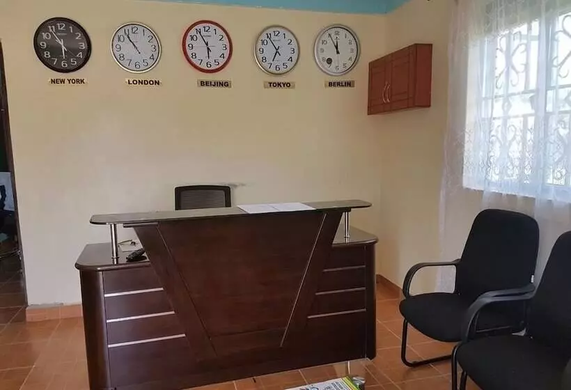 هتل Sanfields Lodwar Camp