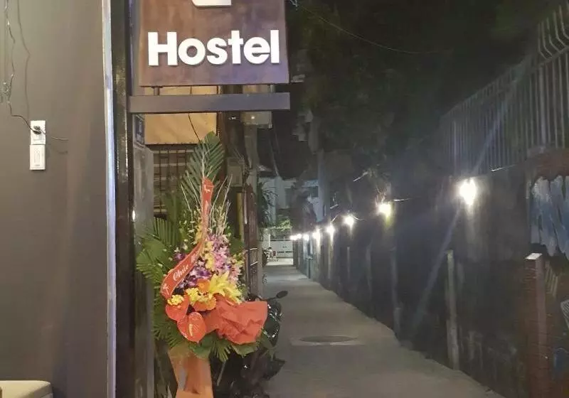 Amy 2 Hostel Hue