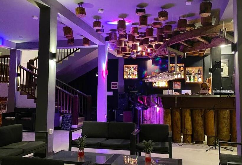 Blue Whale Resort & Kite Surfing