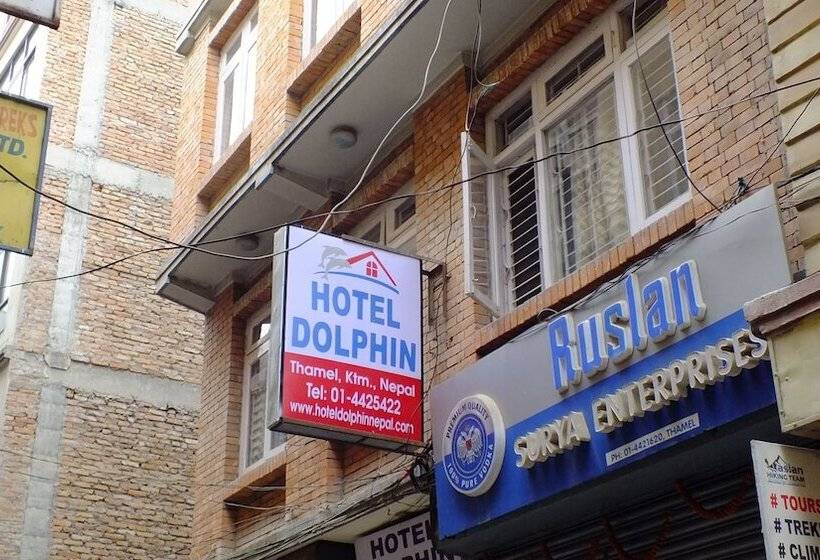 هتل Dolphin
