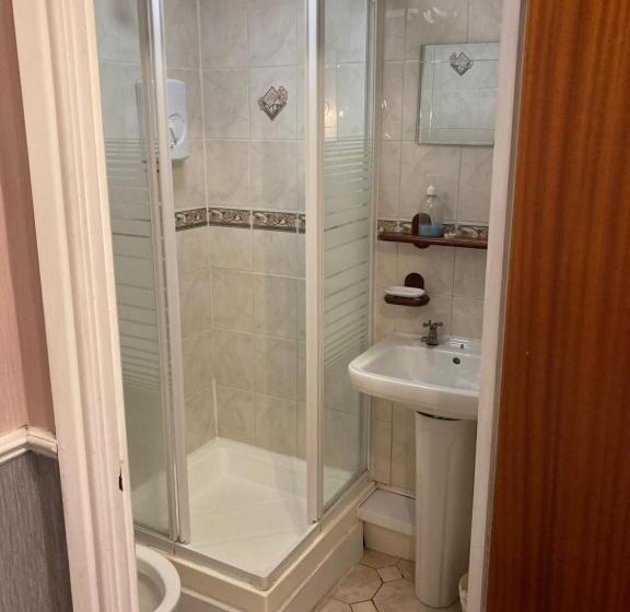 בית מלון כפרי Iona