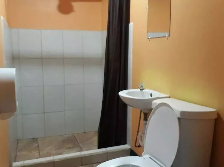هتل Latino