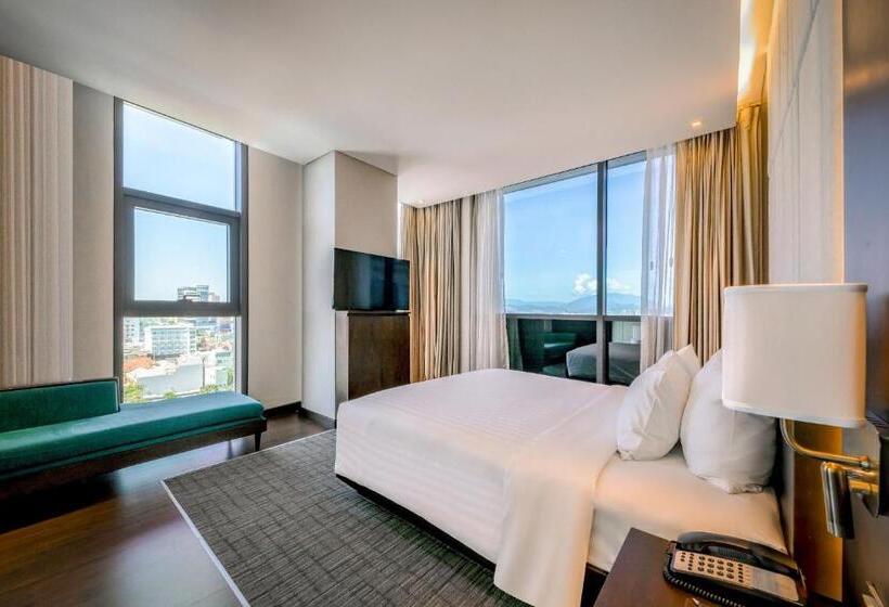 New Orient Hotel Da Nang