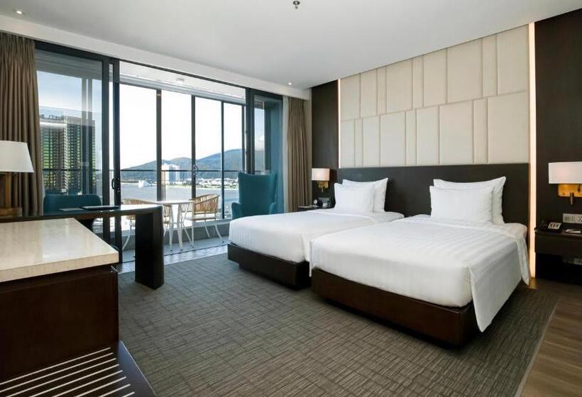 New Orient Hotel Da Nang