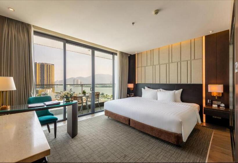 New Orient Hotel Da Nang