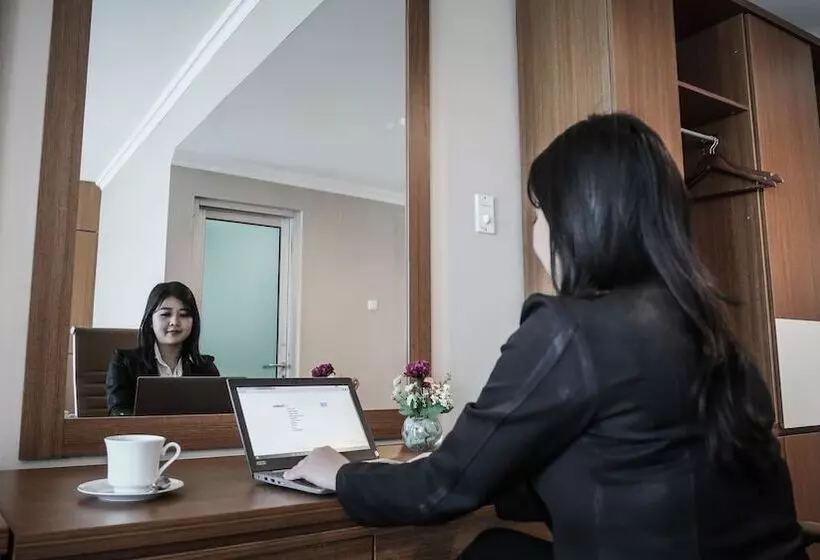 Hotelli Tc Damhil Ung