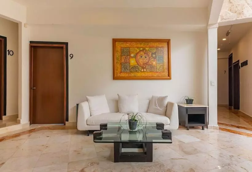 Hotelli Villa Palmeras