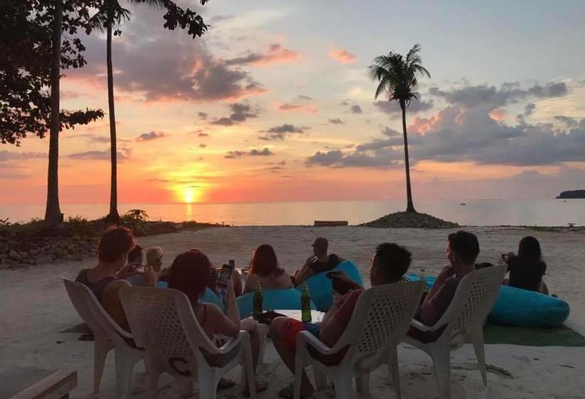 Cancun Beach Party Hostel