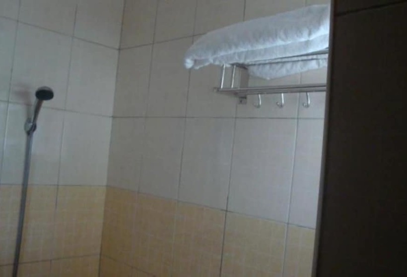 Eastern Route Hotel Kireka