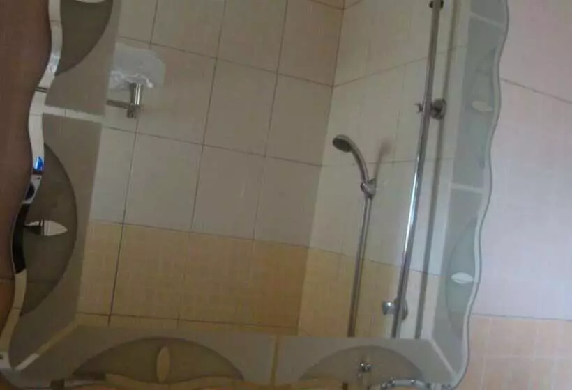 Eastern Route Hotel Kireka