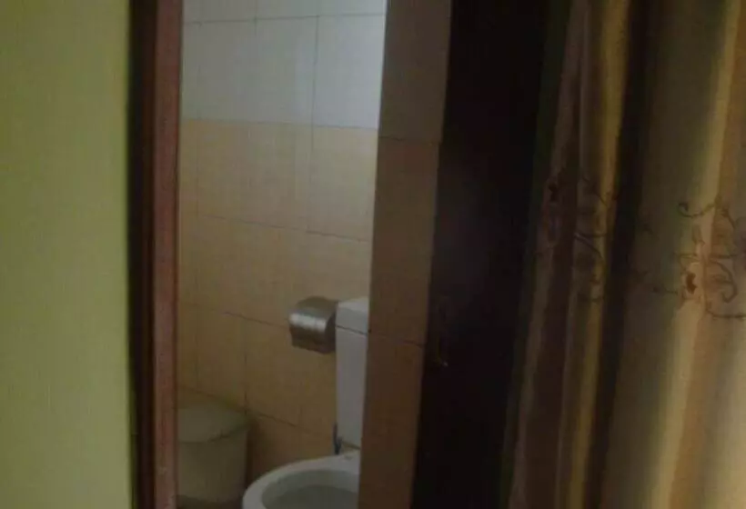 Eastern Route Hotel Kireka