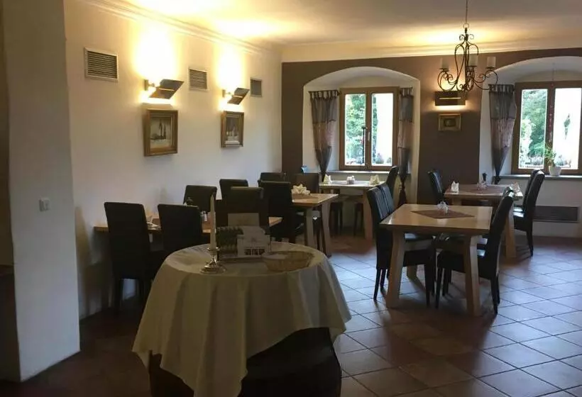 Hotel Alter Pfarrhof