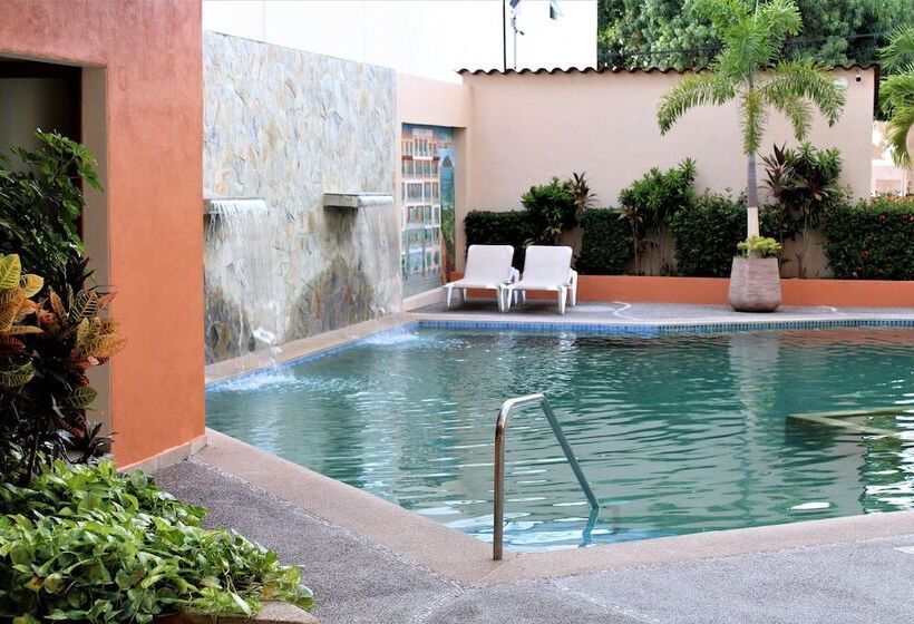 فندق Aurora Resort