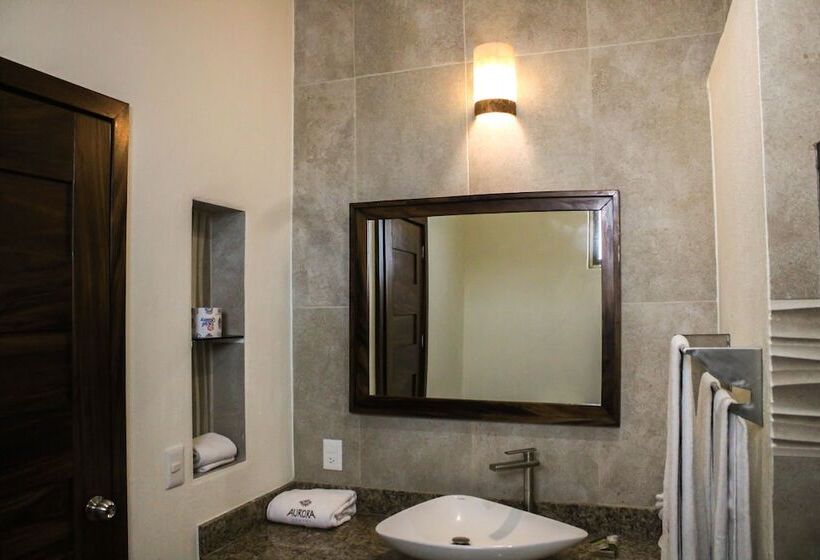 فندق Aurora Resort