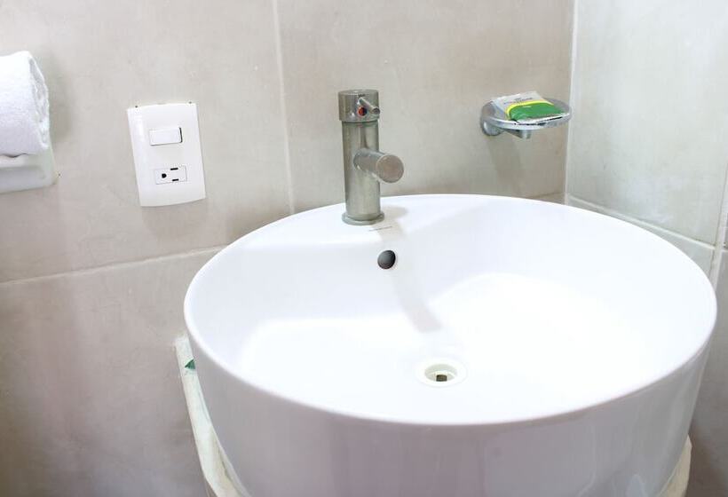 فندق Aurora Resort