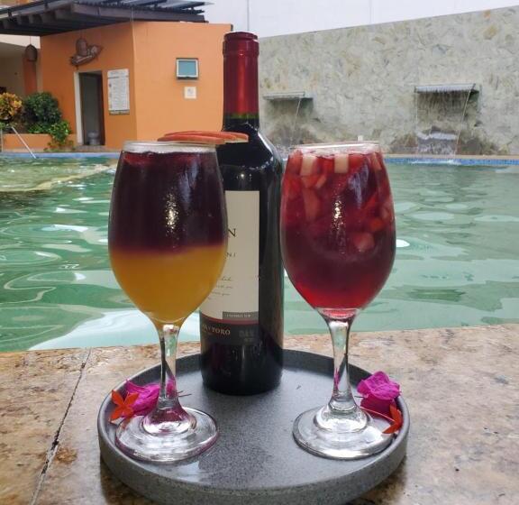 فندق Aurora Resort