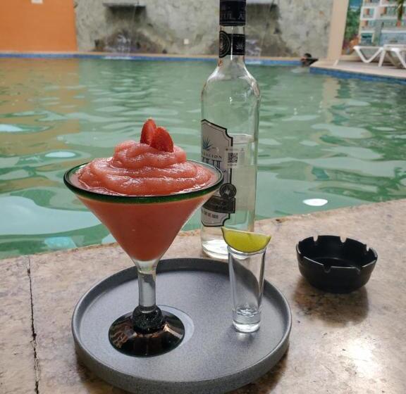 فندق Aurora Resort