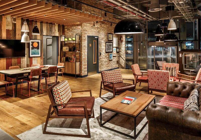 Otel Ibis London Canning Town