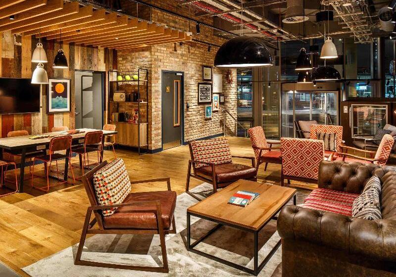 Otel Ibis London Canning Town