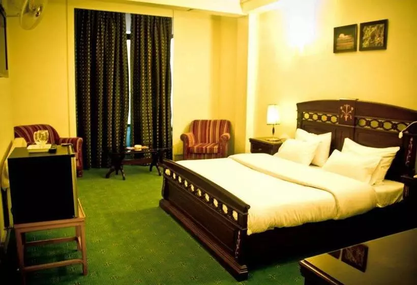Hotel Metropole