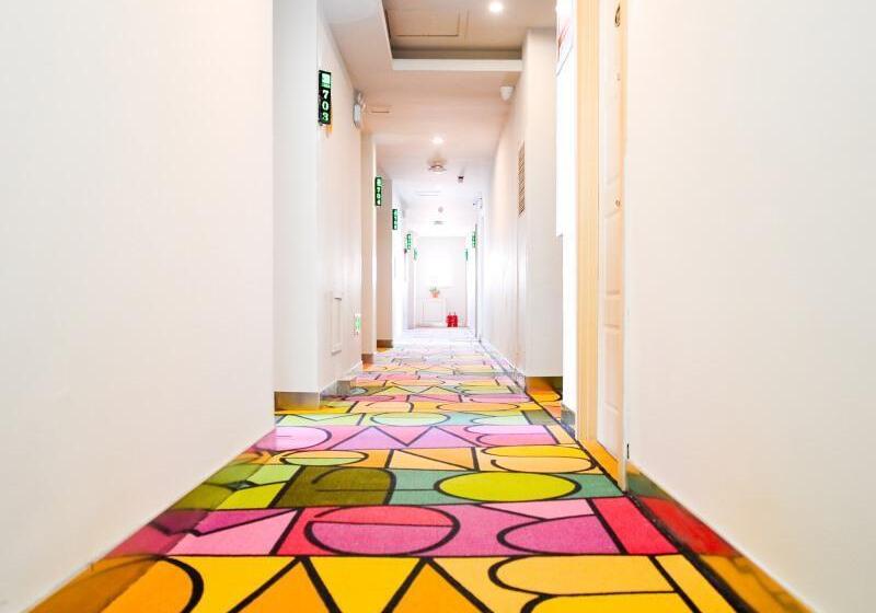 ホテル Shell Shenyang Medical University Four Courtyard North Tower Railway Station