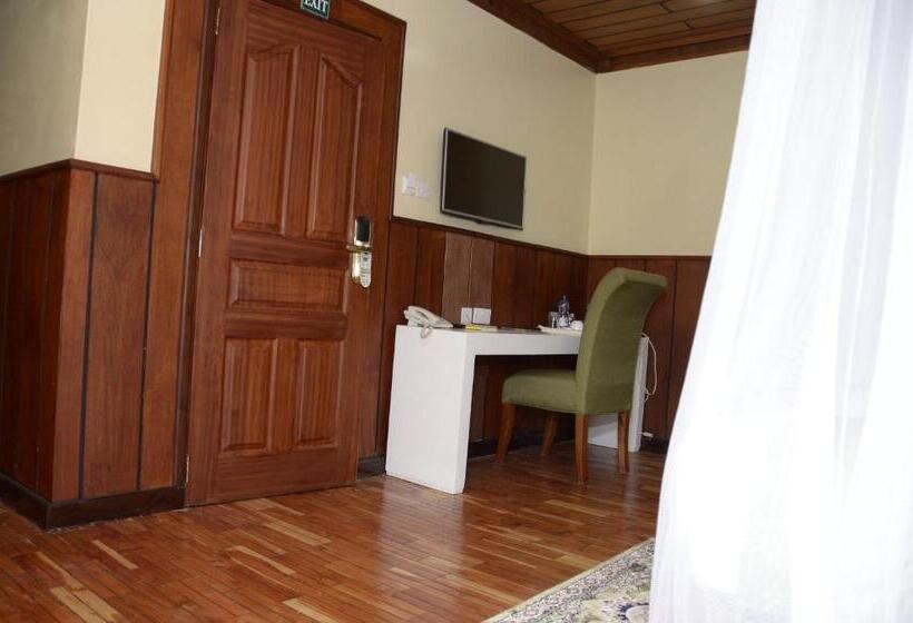 The Noble Hotel & Conference Centre