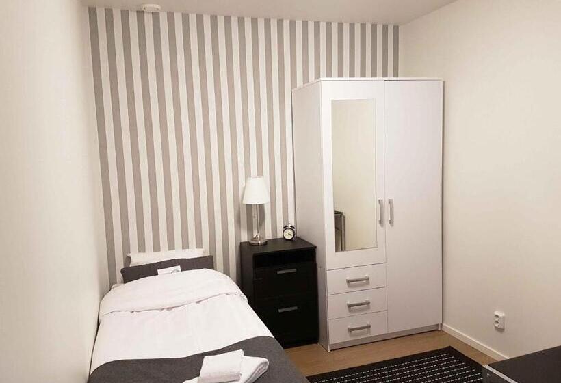 ユースホステル Spirans Rum Och Logi