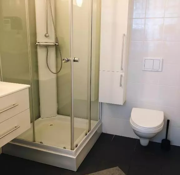 ユースホステル Spirans Rum Och Logi