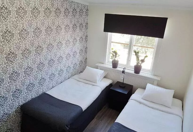 ユースホステル Spirans Rum Och Logi