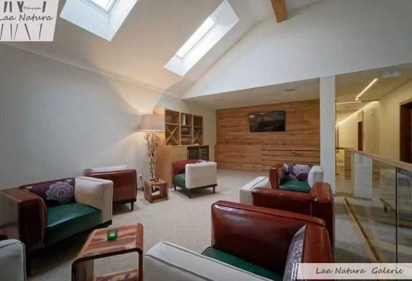 Aamiaismajoitus (B&B) Pension Laa Natura