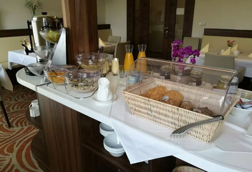 Aamiaismajoitus (B&B) Pension Laa Natura