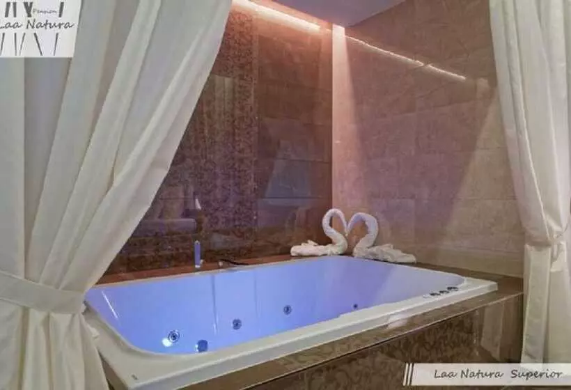 Aamiaismajoitus (B&B) Pension Laa Natura