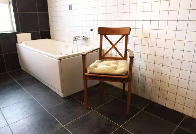 تختخواب و صبحانه ármót Guesthouse